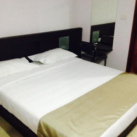 Aston Service Apartment Bangalore Exterior foto